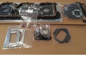 V28 Upper Engine Gasket Set 3803697, New